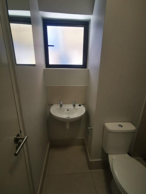 1 Bedroom Property for Sale in Pinelands Western Cape